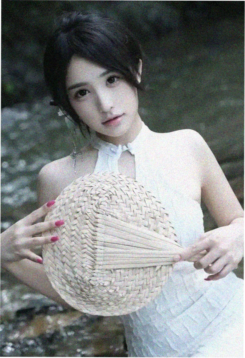短剧《第七班末班车》海报